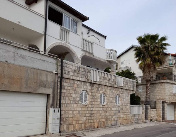 Apartmani Ema i Neira